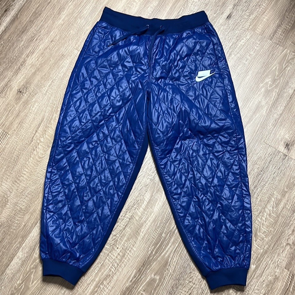 Nike Loose FIT Women Pants (M)
